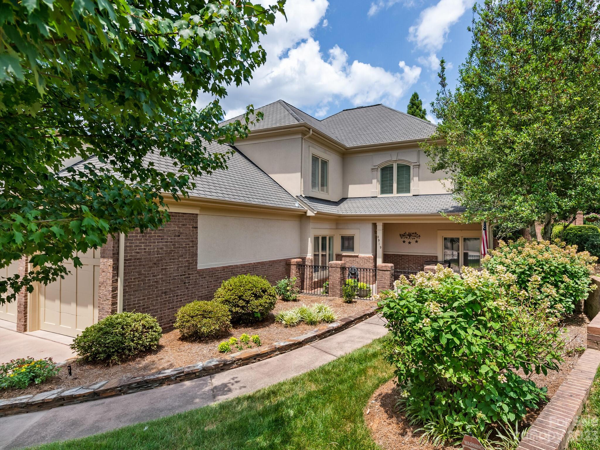 8919 Challis Hill Lane Charlotte NC 28226