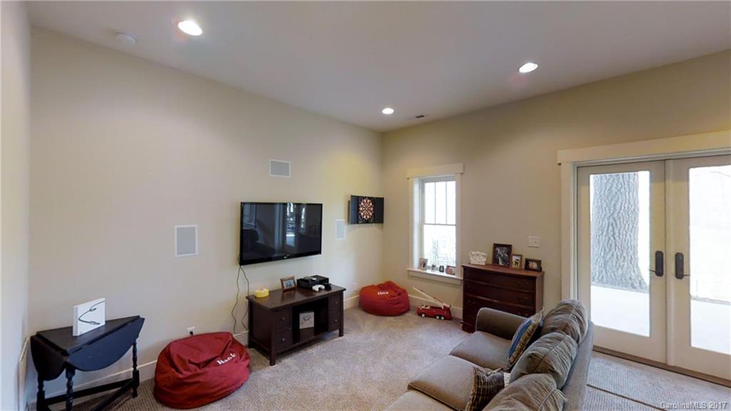 31 Buckingham Court Asheville NC 28803