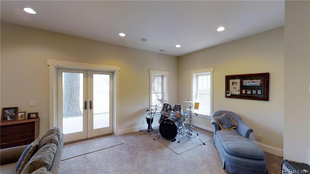 31 Buckingham Court Asheville NC 28803