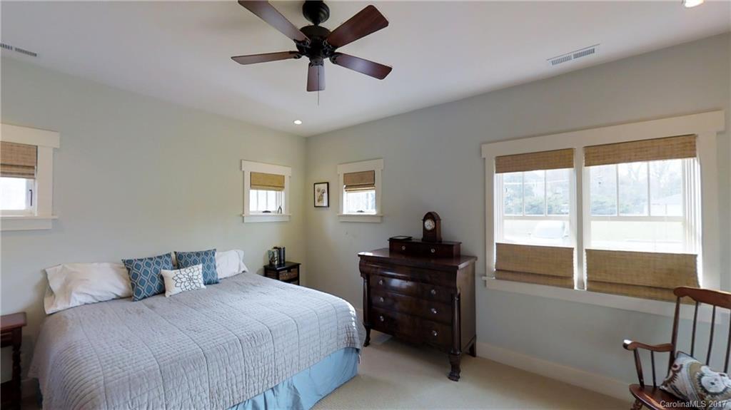 31 Buckingham Court Asheville NC 28803