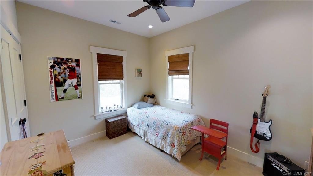 31 Buckingham Court Asheville NC 28803