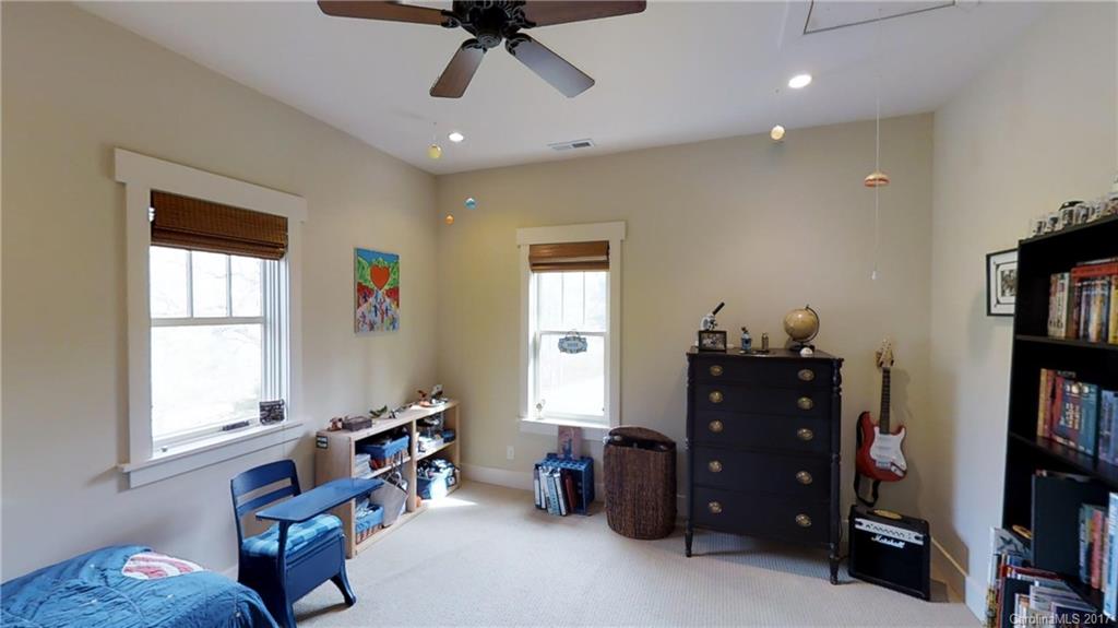 31 Buckingham Court Asheville NC 28803