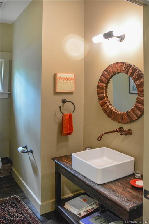 31 Buckingham Court Asheville NC 28803