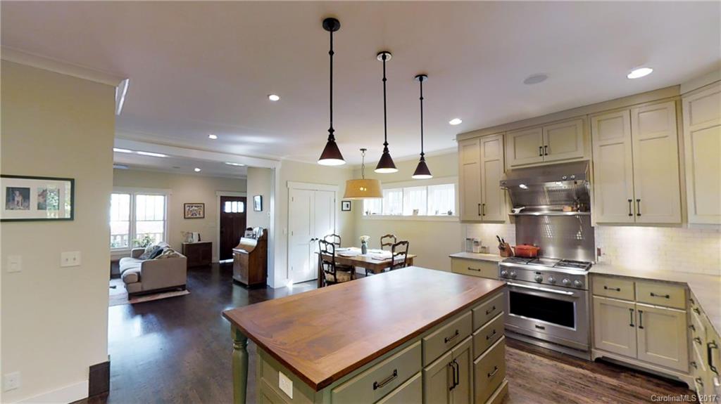 31 Buckingham Court Asheville NC 28803
