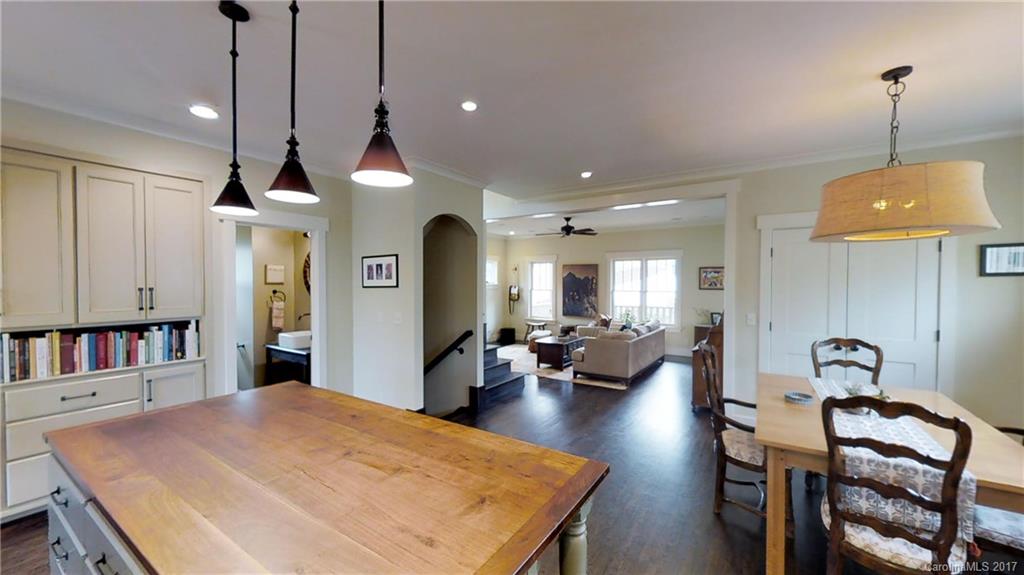 31 Buckingham Court Asheville NC 28803