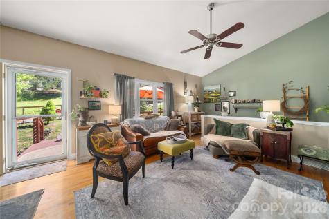 40 Whipoorwill Way Waynesville NC 28786