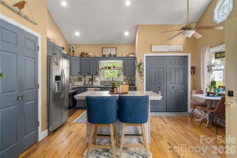 40 Whipoorwill Way Waynesville NC 28786
