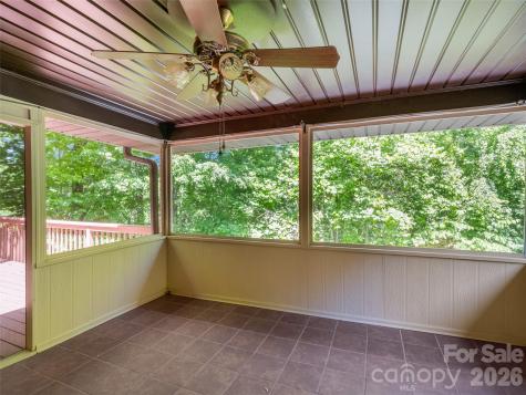 156 Deer Run Hendersonville NC 28739