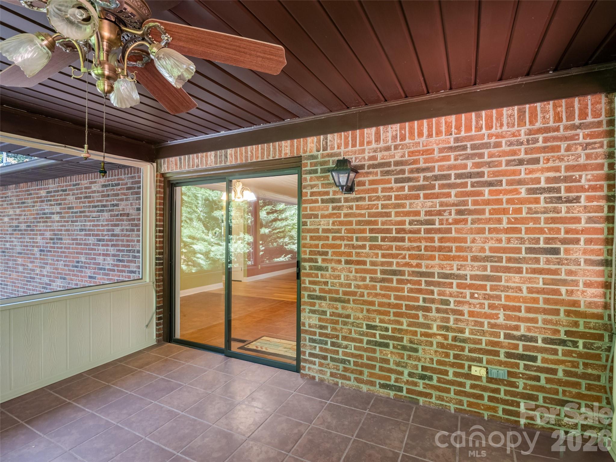 156 Deer Run Hendersonville NC 28739