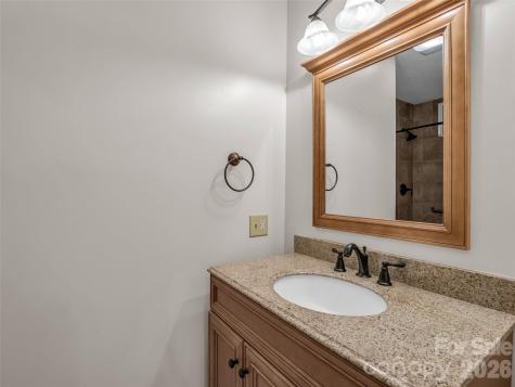 156 Deer Run Hendersonville NC 28739