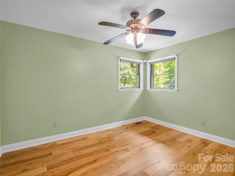 156 Deer Run Hendersonville NC 28739