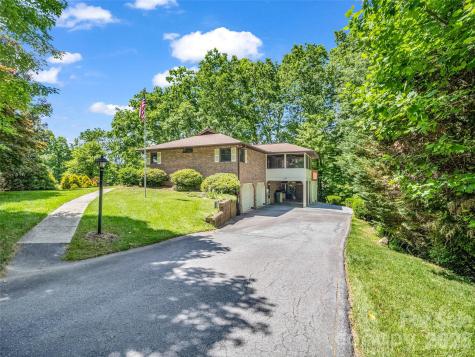156 Deer Run Hendersonville NC 28739