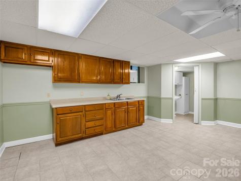 156 Deer Run Hendersonville NC 28739