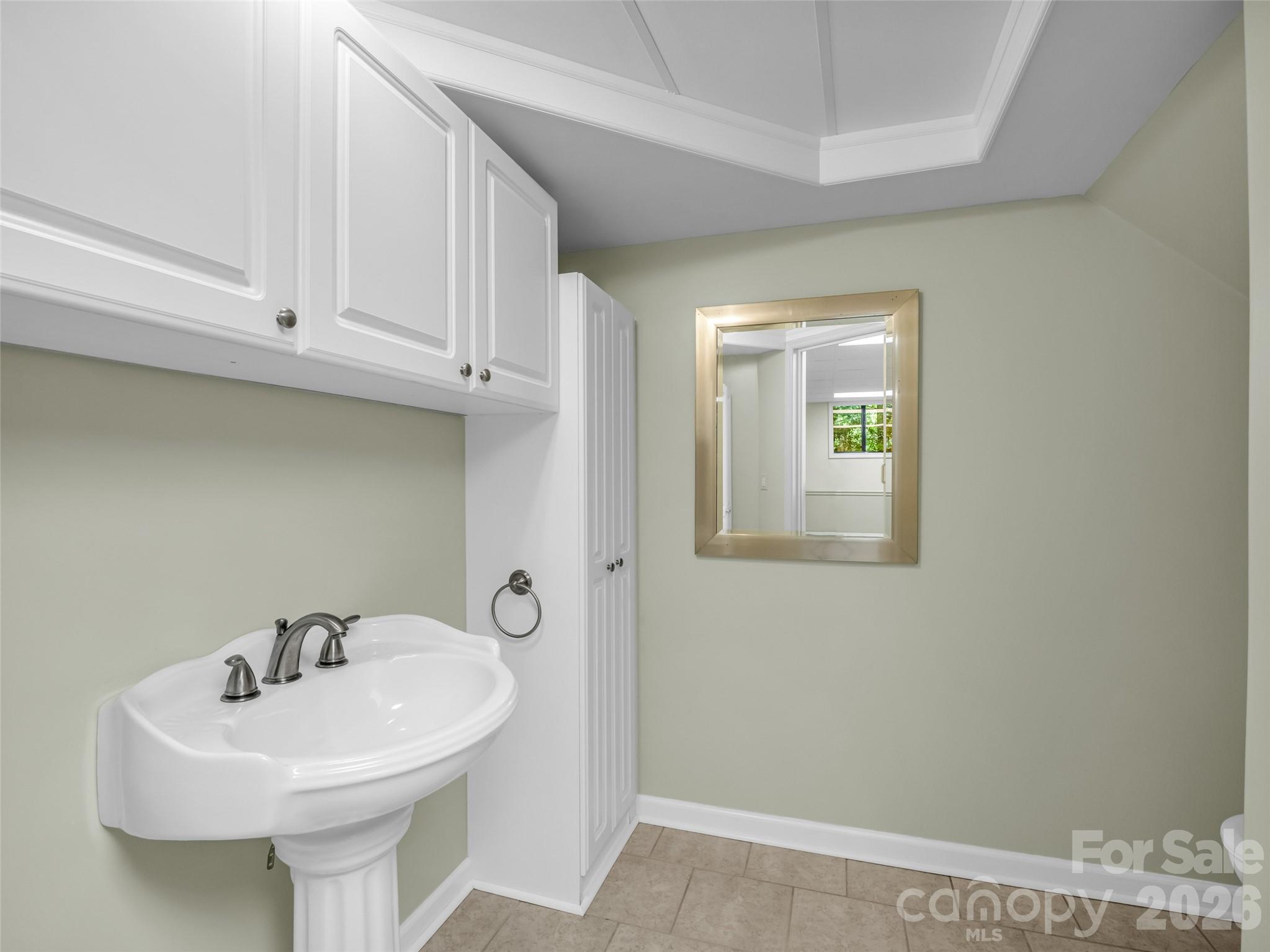 156 Deer Run Hendersonville NC 28739