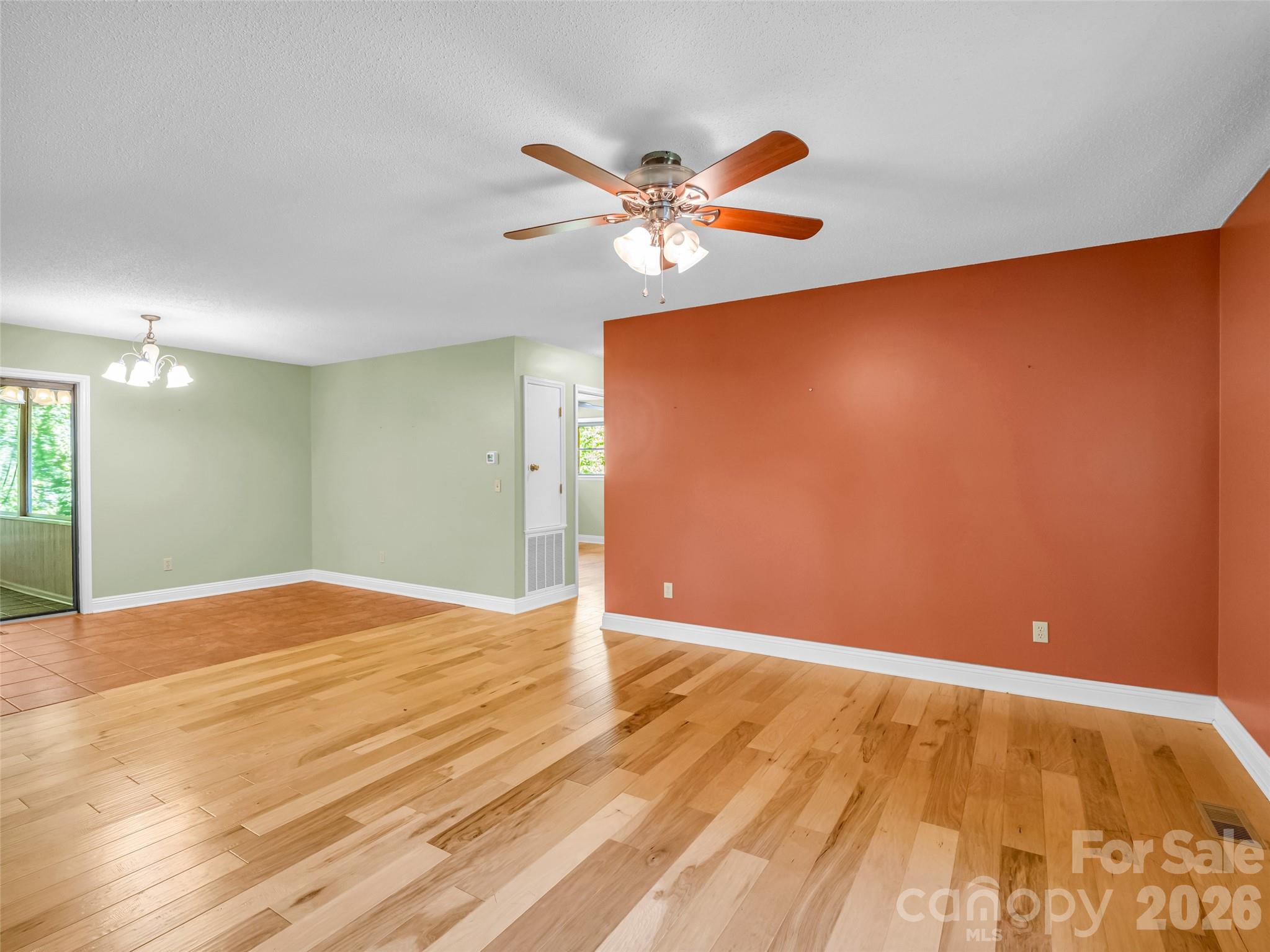 156 Deer Run Hendersonville NC 28739