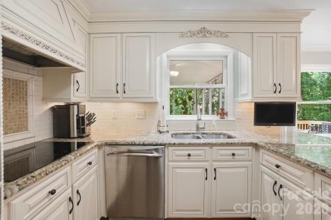 9918 Providence Forest Lane Charlotte NC 28270