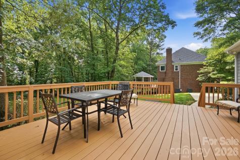 9918 Providence Forest Lane Charlotte NC 28270