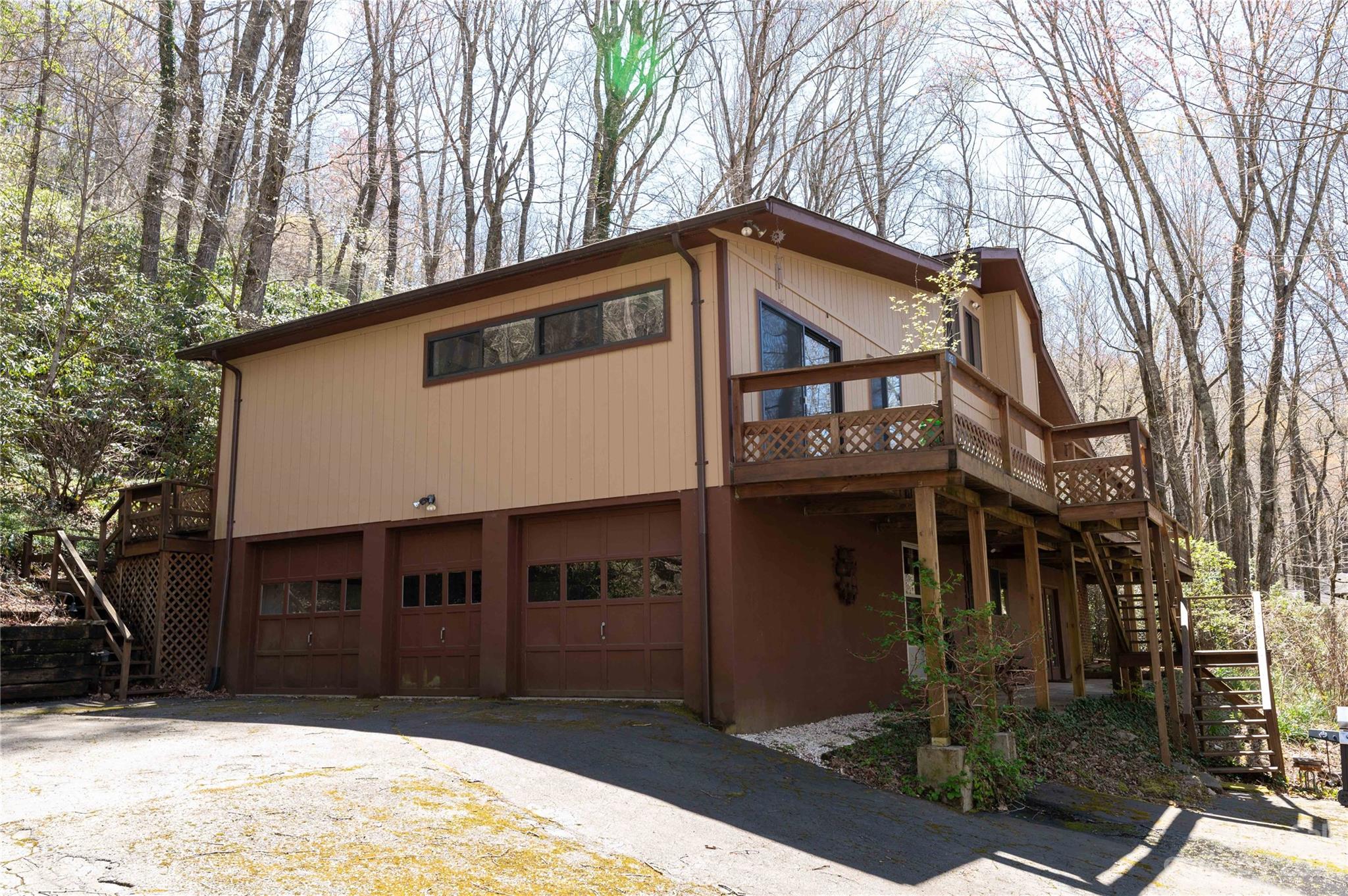 93 Big Ridge Road Burnsville NC 28714