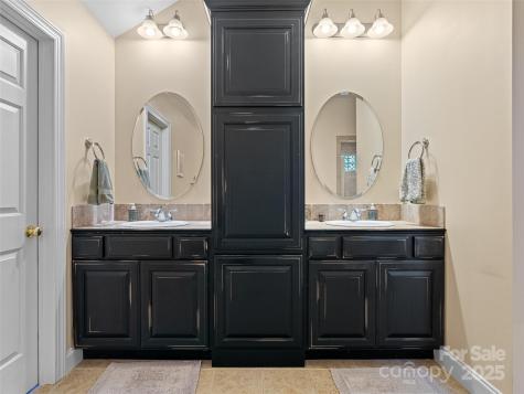 8 Amelia Court Arden NC 28704