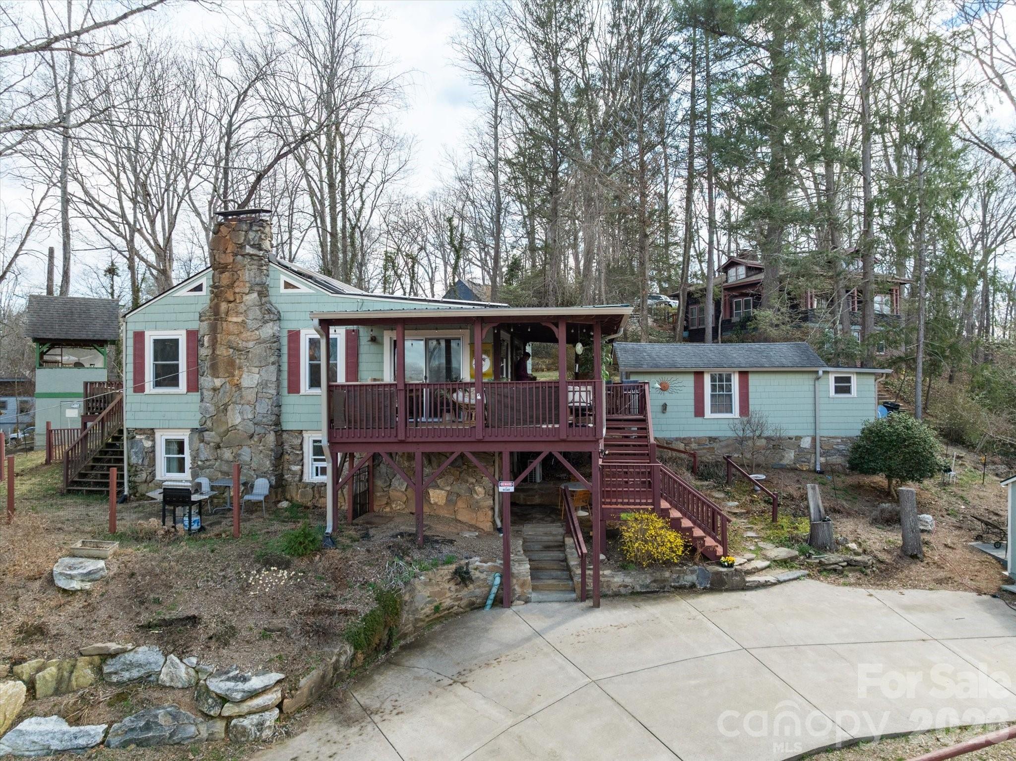 61 Hibriten Drive Asheville NC 28801