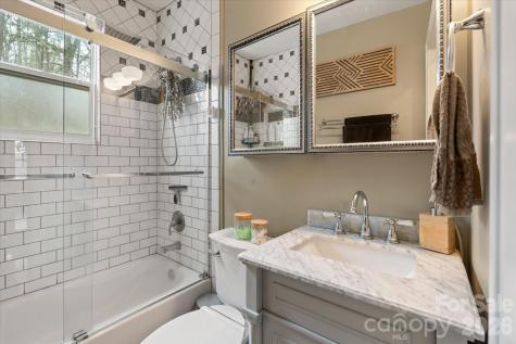 61 Hibriten Drive Asheville NC 28801