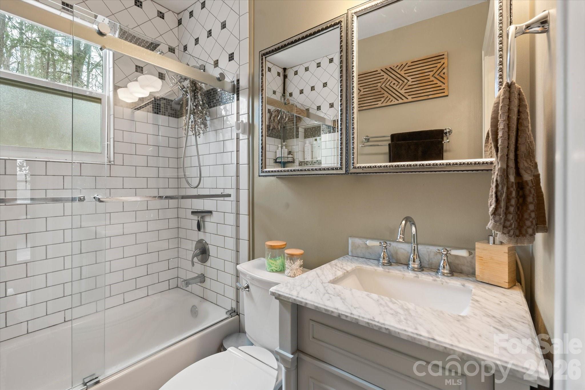 61 Hibriten Drive Asheville NC 28801