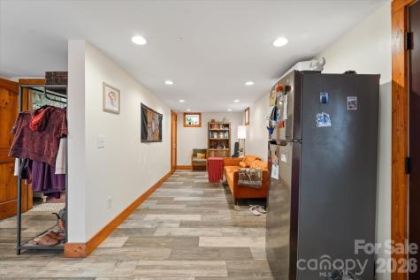 61 Hibriten Drive Asheville NC 28801