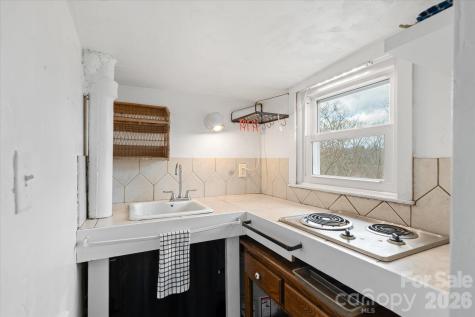 61 Hibriten Drive Asheville NC 28801