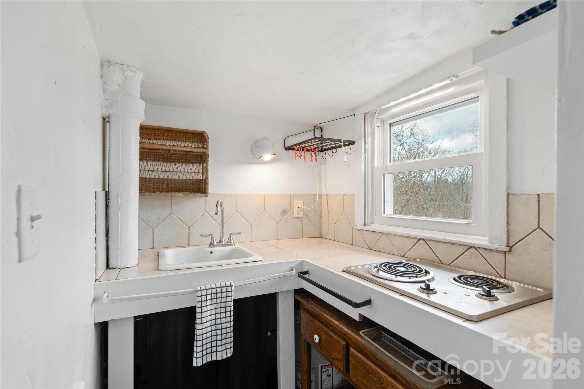 61 Hibriten Drive Asheville NC 28801