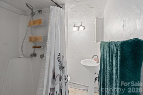 61 Hibriten Drive Asheville NC 28801