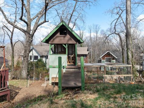 61 Hibriten Drive Asheville NC 28801