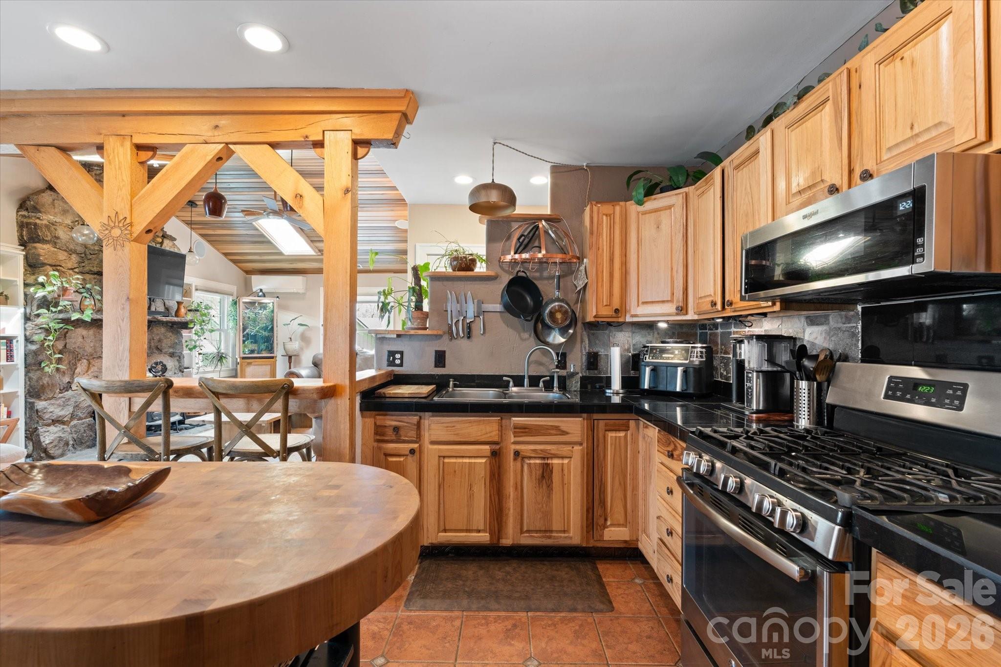 61 Hibriten Drive Asheville NC 28801