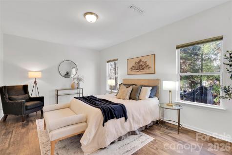 8214 Aspen Court Charlotte NC 28227