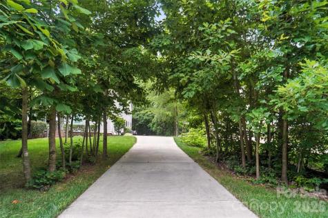 8214 Aspen Court Charlotte NC 28227