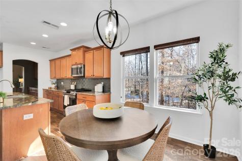 8214 Aspen Court Charlotte NC 28227