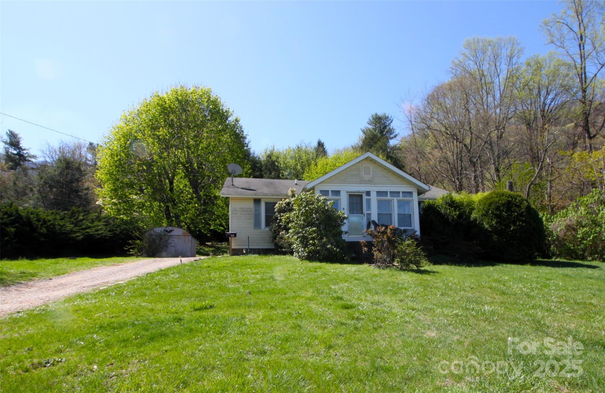1484 Camp Branch Road Waynesville NC 28786