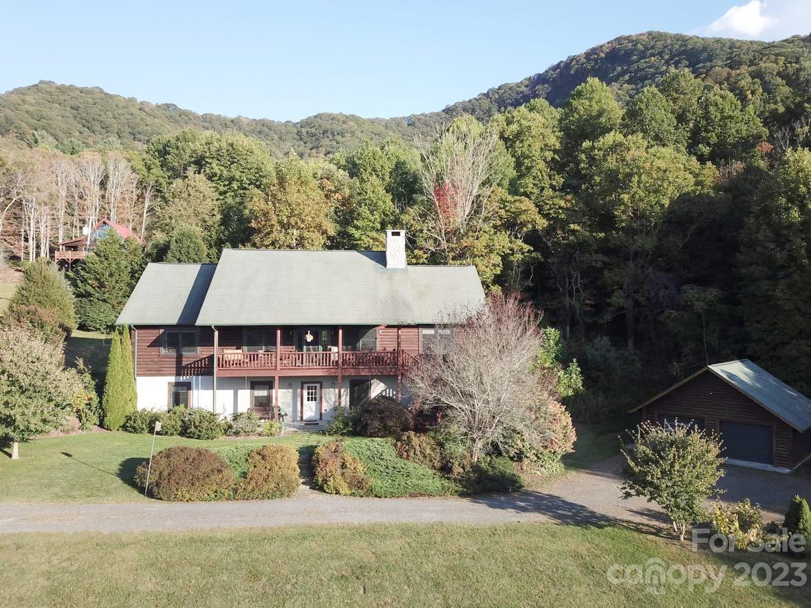 164 Apple Farm Road Bakersville NC 28705