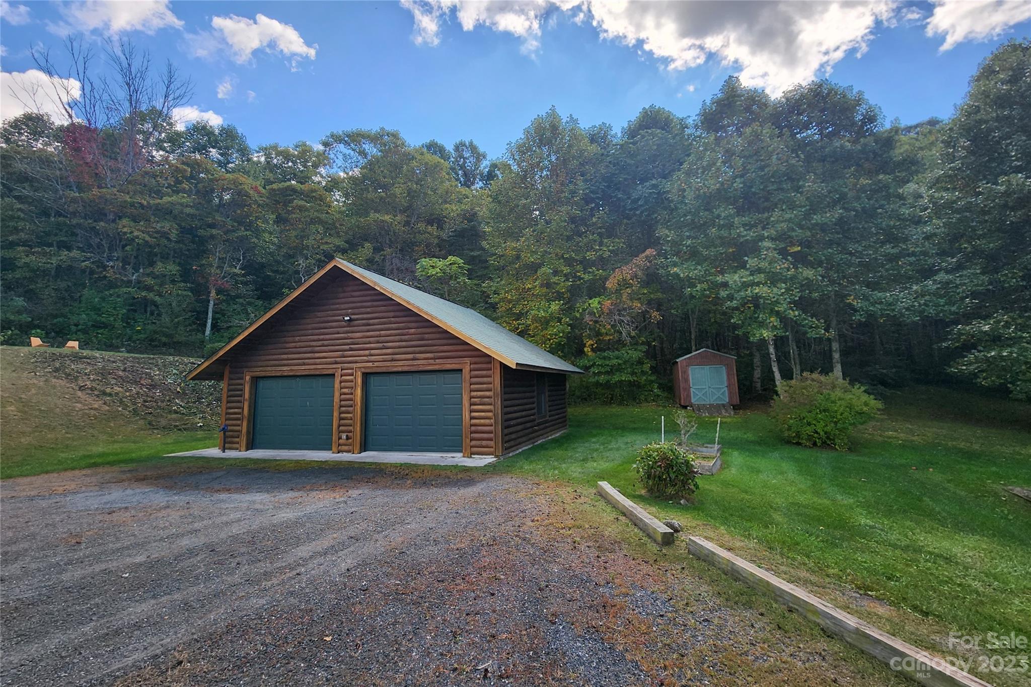 164 Apple Farm Road Bakersville NC 28705