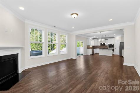 1212 Englewood Drive Lake Wylie SC 29710