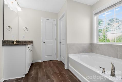 1212 Englewood Drive Lake Wylie SC 29710