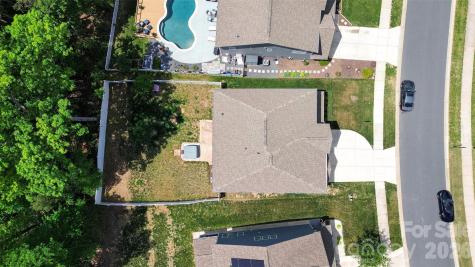 1212 Englewood Drive Lake Wylie SC 29710