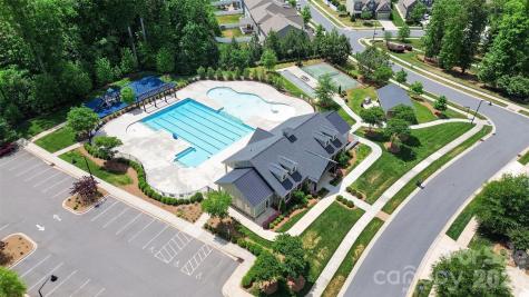 1212 Englewood Drive Lake Wylie SC 29710