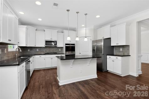 1212 Englewood Drive Lake Wylie SC 29710