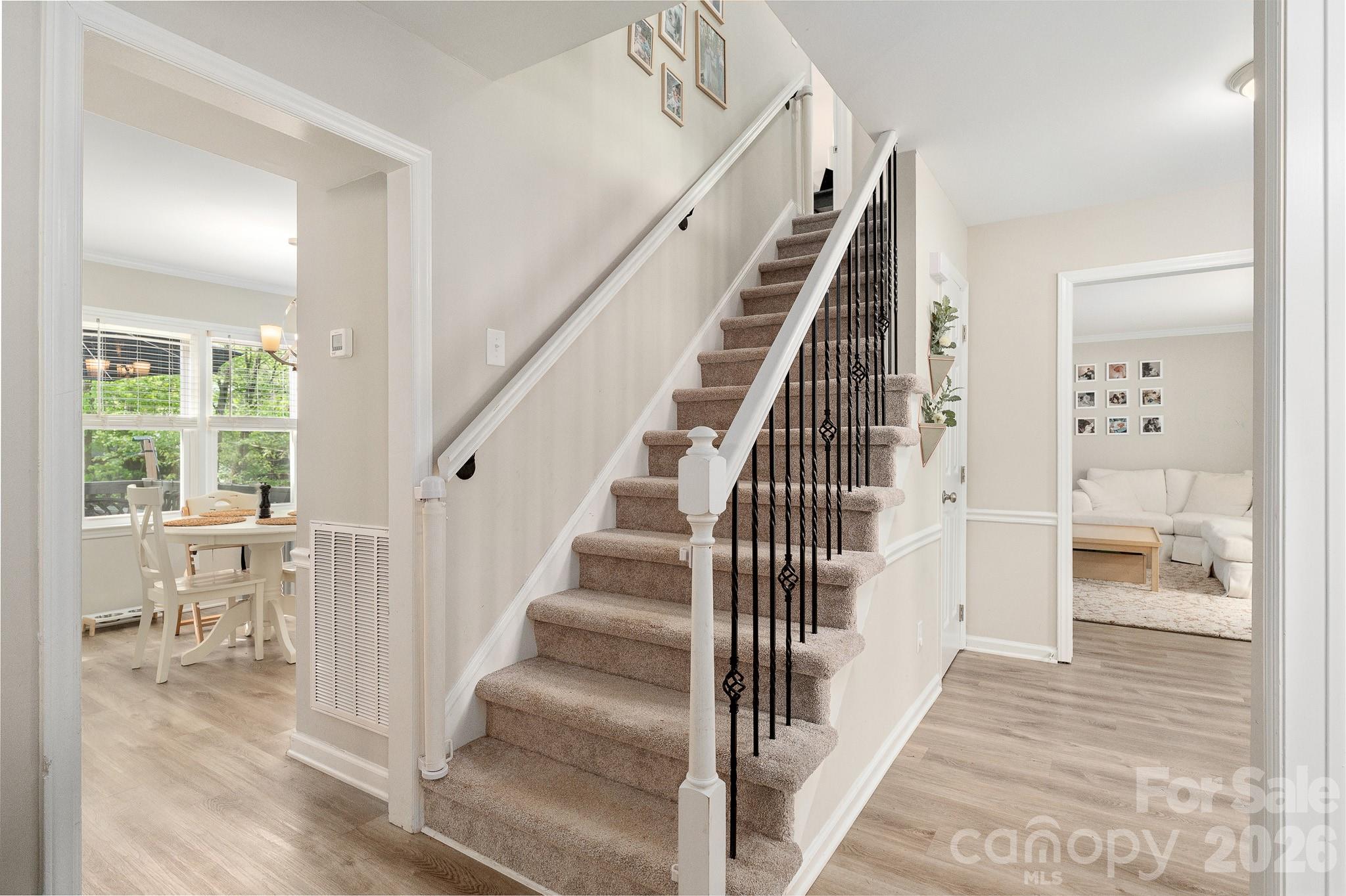 8124 Red Cap Lane Charlotte NC 28270