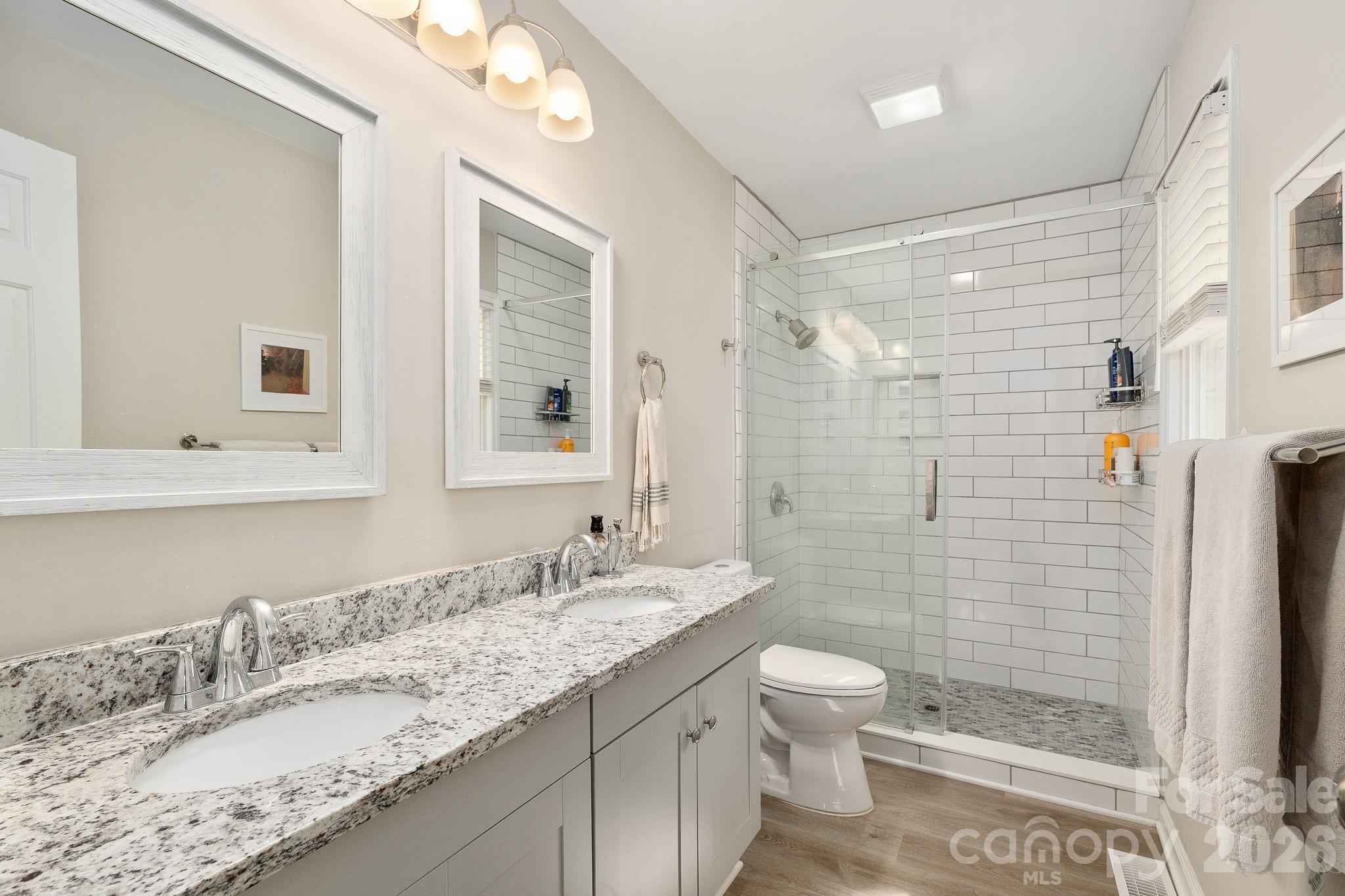 8124 Red Cap Lane Charlotte NC 28270