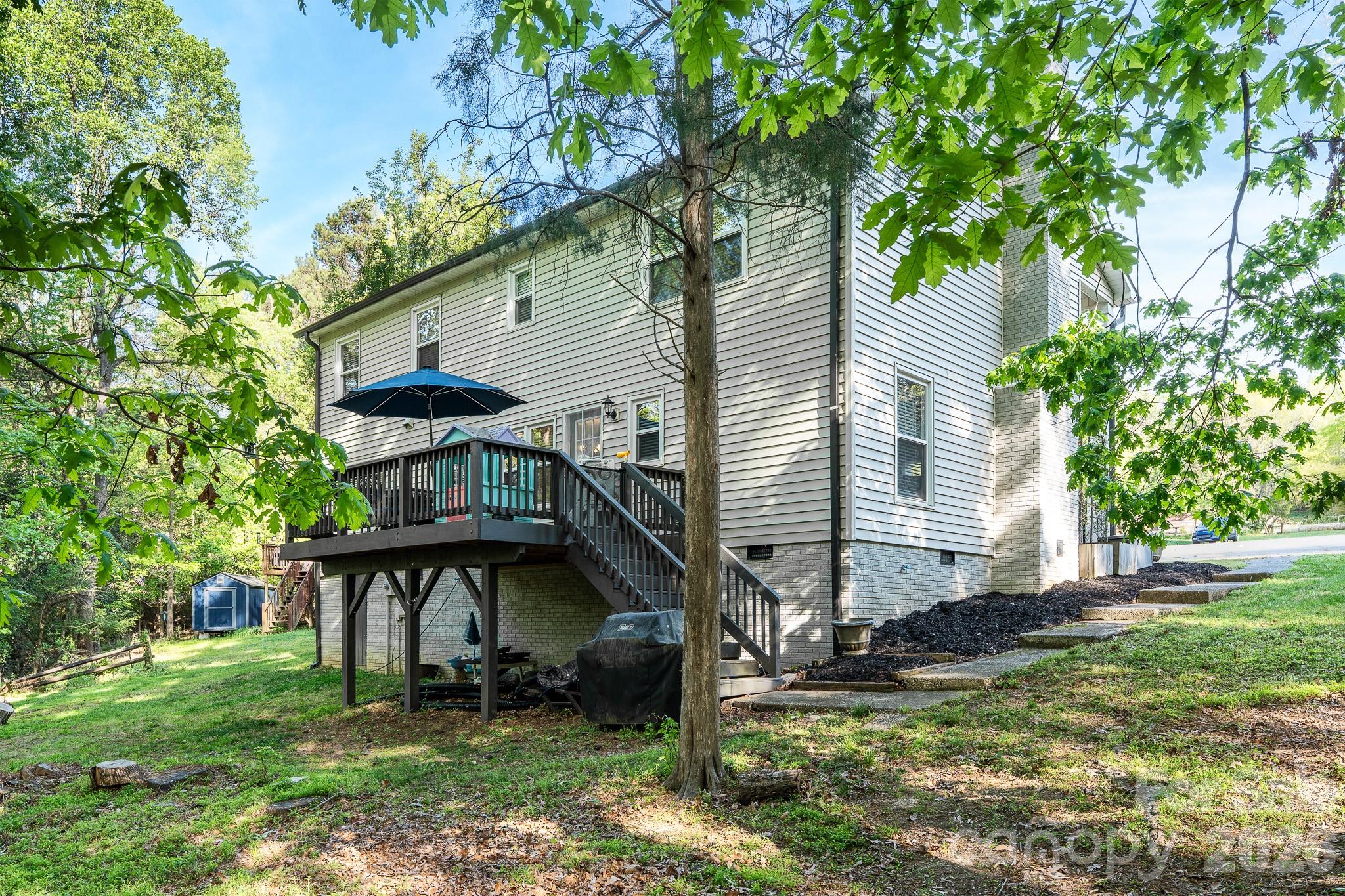 8124 Red Cap Lane Charlotte NC 28270