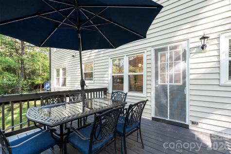8124 Red Cap Lane Charlotte NC 28270