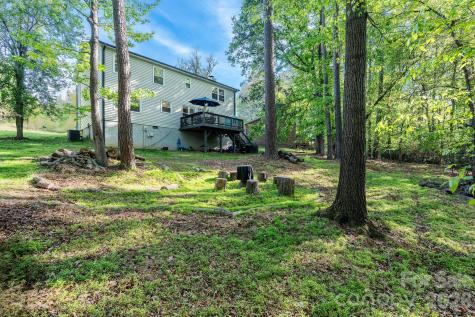 8124 Red Cap Lane Charlotte NC 28270