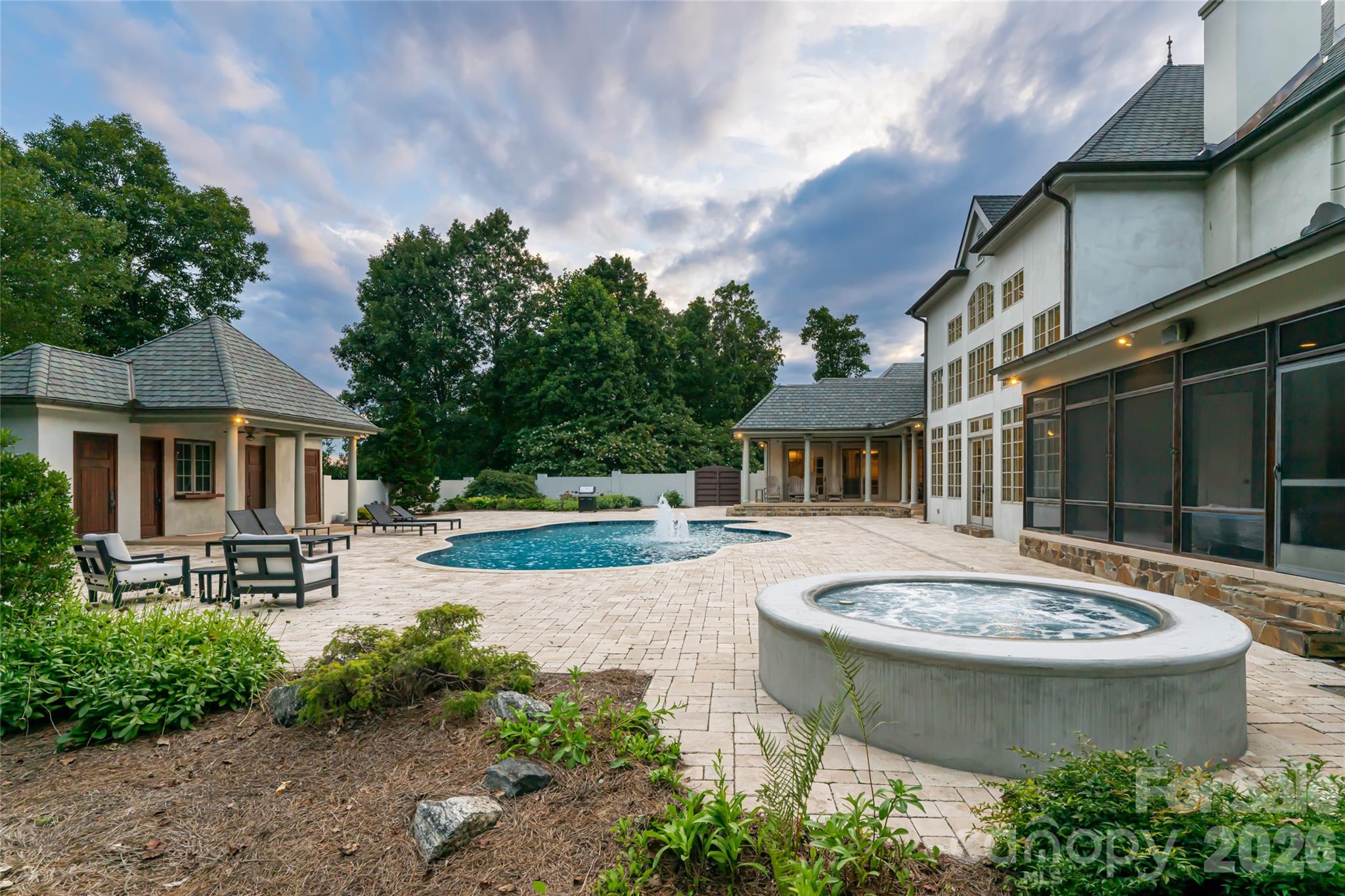 316 S Braeside Court Asheville NC 28803