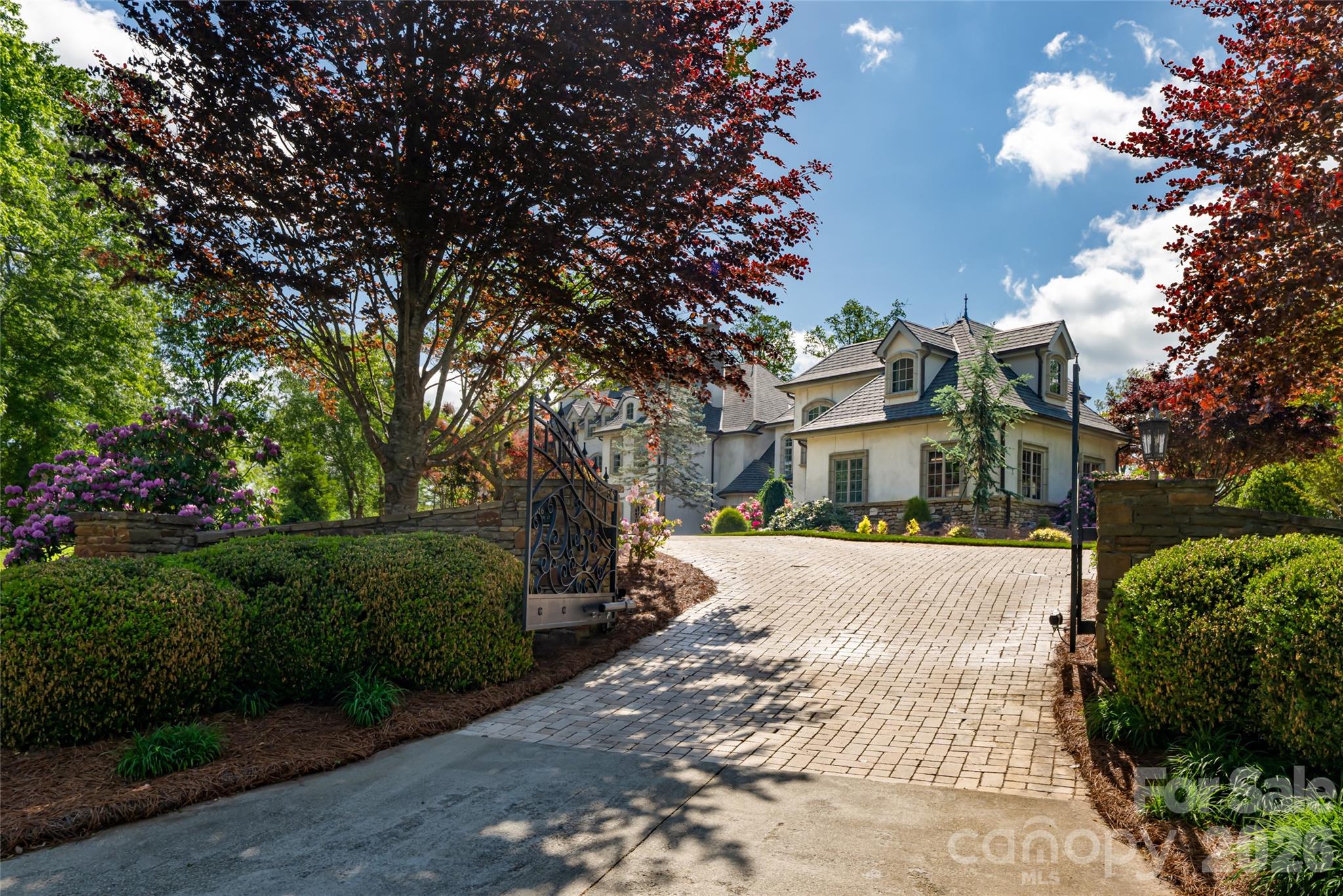 316 S Braeside Court Asheville NC 28803